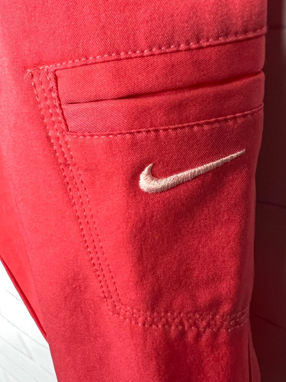 |•NIKE•| Coral Crop Activewear Athletic Pants Size L (12-14) - Picture 3 of 9